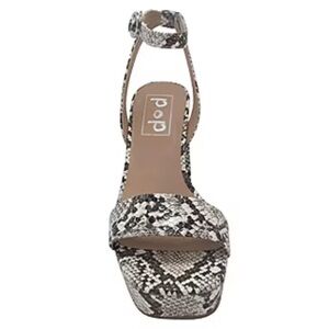 Pop Size 9 Women’s Casen Chunky Heel Sandals. New No Tags